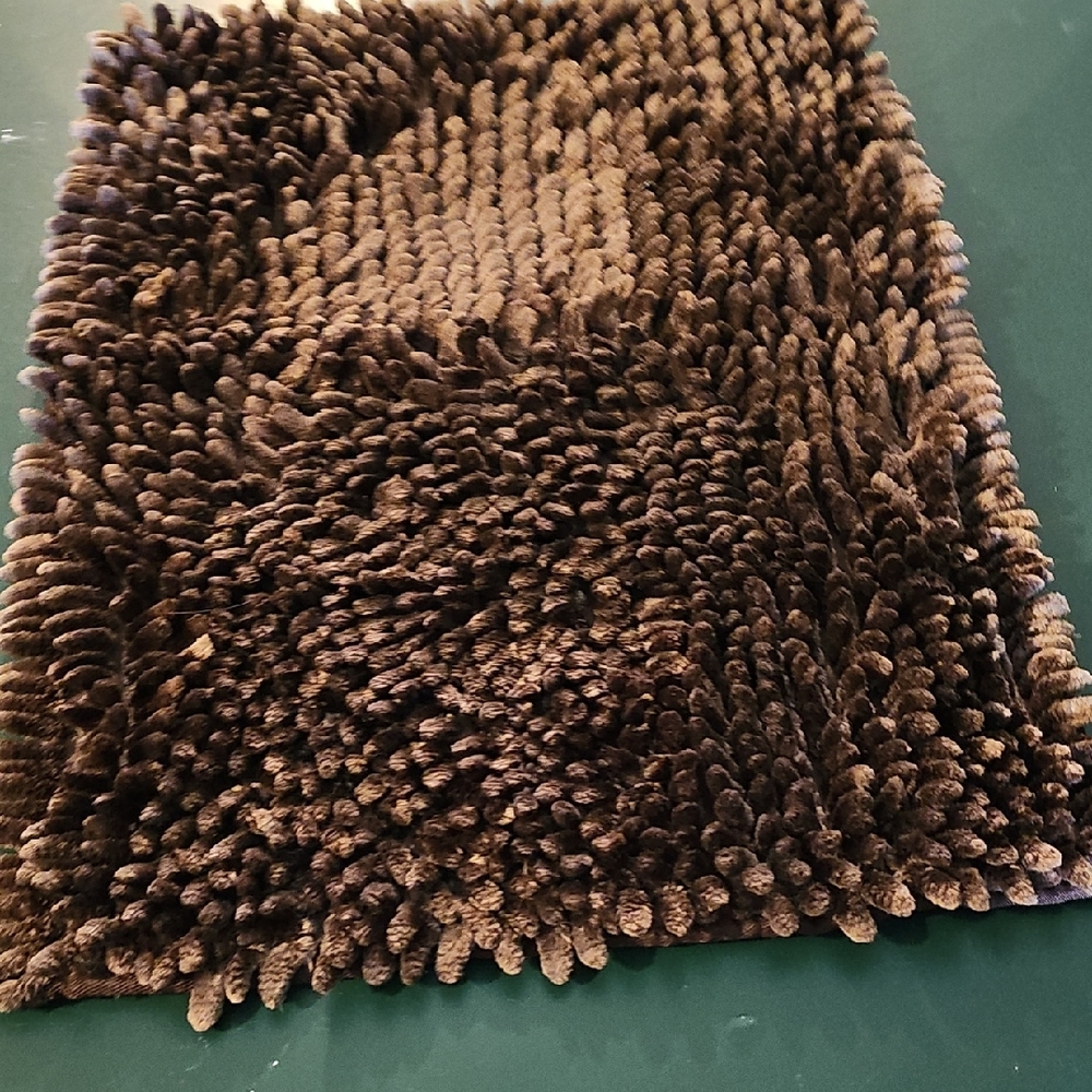Source Unknown Brown Bath Mat Plush Shag Style